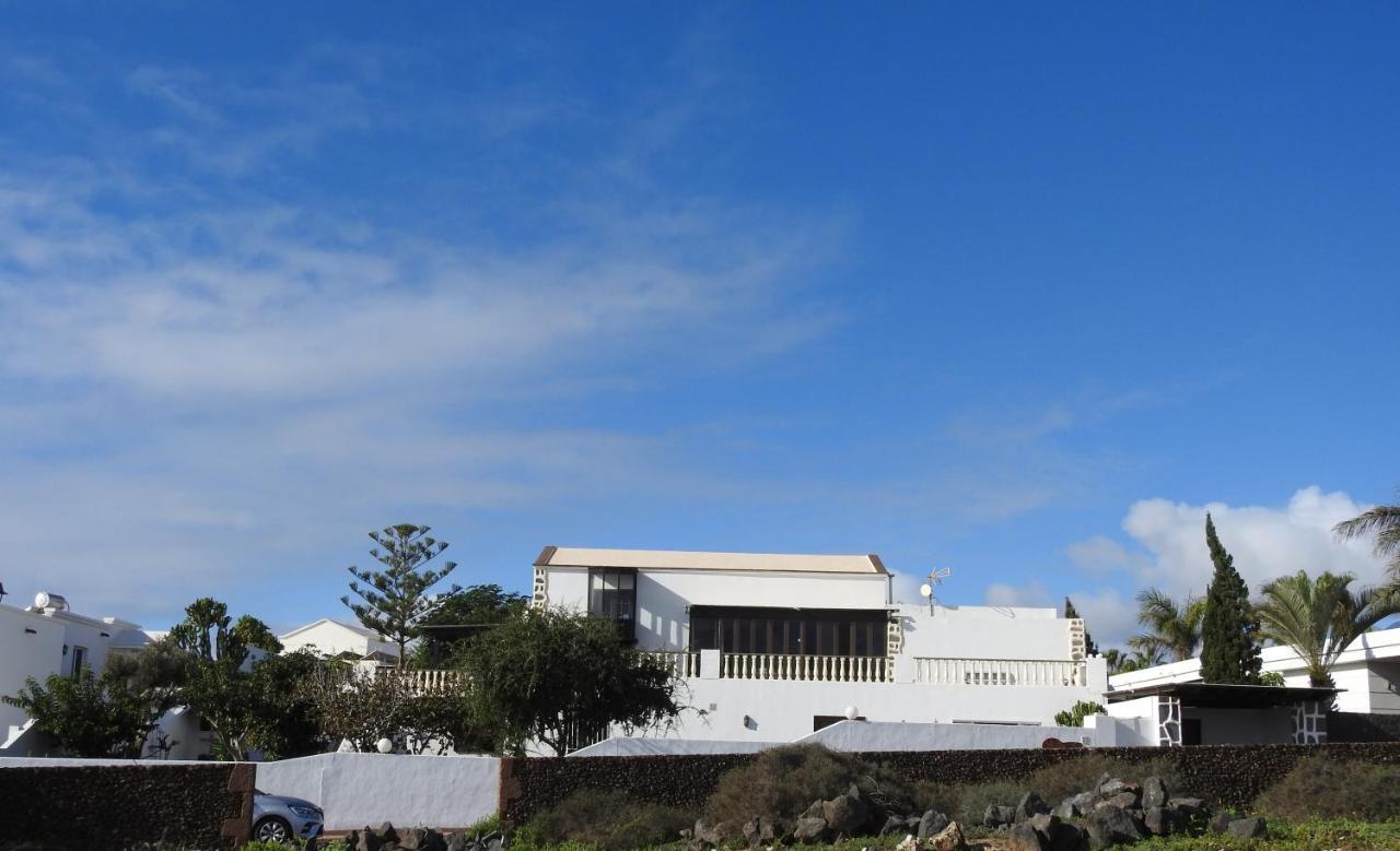 Habitaciones Dona Cris Puerto del Carmen  Eksteriør bilde