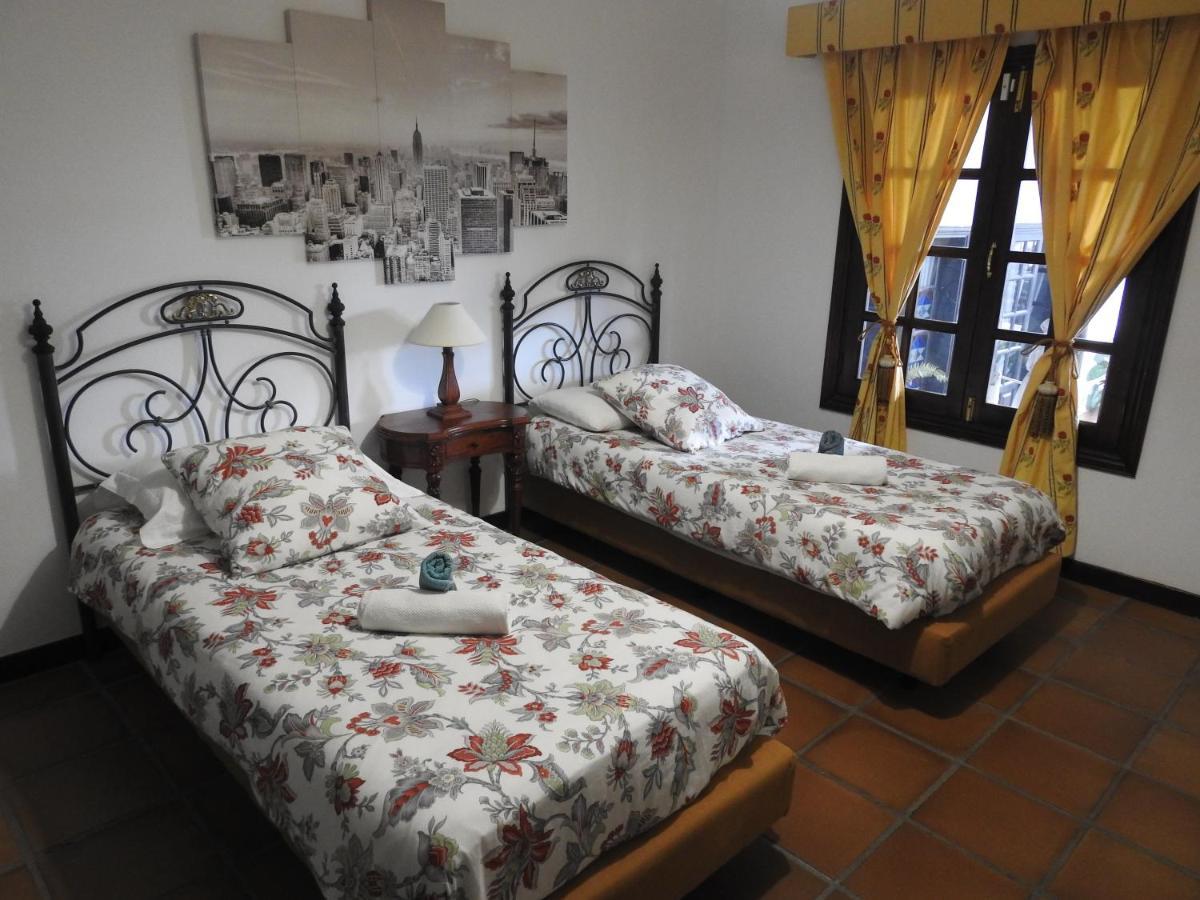 Habitaciones Dona Cris Puerto del Carmen  Eksteriør bilde